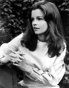 Genevieve Prints: GENEVIEVE BUJOLD, portrait