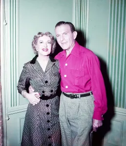 THE GEORGE BURNS AND GRACIE ALLEN SHOW, from left: Gracie Allen, George Burns, 1950-1958