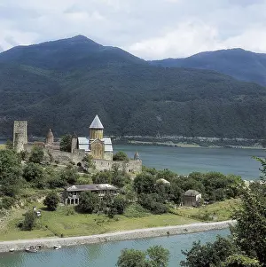 Georgian Prints: GEORGIA. Ananuri. Fortress of Dukes of Aragvi (16th c)