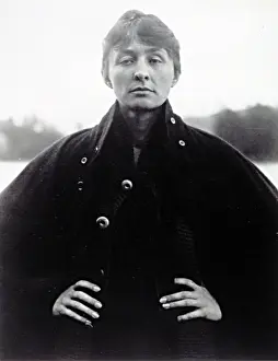 Artist Prints: GEORGIA O'KEEFFE, in a portrait by Alfred Stieglitz