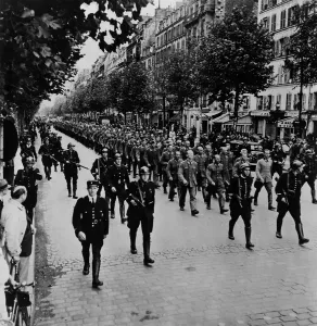 Liberation Prints: German prisoners march through the streets of Paris