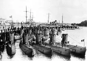 Mast Prints: German U-boats on display for Admiral Horthy