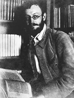 Casual Dress Prints: German writer Herman Hesse in 1909