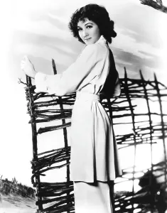 Images Dated 3rd April 2015: THE GHOST GOES WEST, Jean Parker, 1935