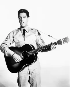 Images Dated 17th March 2015: G.I. BLUES, Elvis Presley, 1960