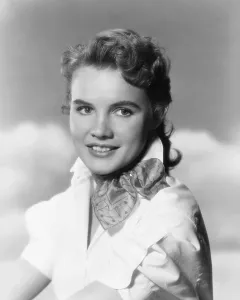 Images Dated 5th December 2013: GIANT, Carroll Baker, 1956