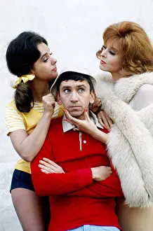 : GILLIGAN'S ISLAND, from left