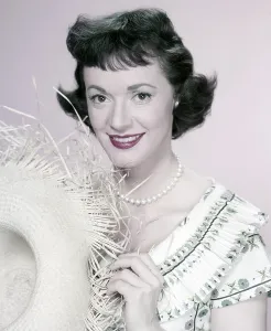 Straw Hat Prints: Gisele MacKenzie, 1959