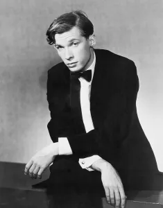 Pianist Prints: Glenn Gould (1932-1982), brilliant and eccentric pianist preferred recording to live performances