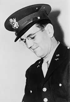 Volunteer Prints: Glenn Miller, bandleader in the swing era