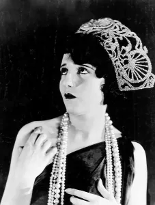 THE GLIMPSES OF THE MOON, Bebe Daniels, 1923
