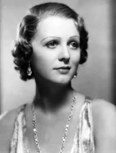 Earrings Prints: Gloria Stuart, 1933