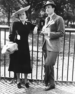 Csubeta Prints: Gloria Swanson, attended the races at Belmont Park