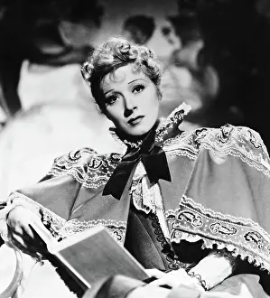 Movpor01 Prints: GOODBYE, MR. CHIPS, Greer Garson, 1939