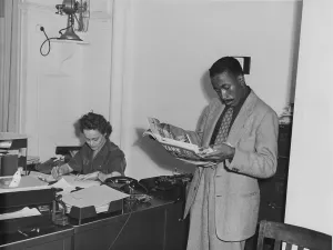 Journalists Prints: Gordon Parks (1912-1906) as a young photographer in the offices of the Farm Security Administration (FSA)