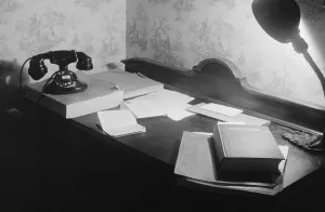 Simplicity Prints: A US government clerk's home office desk with books