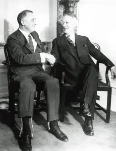Rivals Prints: Governor Franklin Roosevelt shakes hands with Alfred E