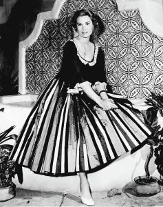 Gkylbd Prints: Grace Kelly, 1954