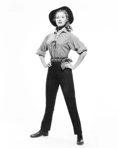 Images Dated 7th October 2015: ALONG THE GREAT DIVIDE, Virginia Mayo, 1951