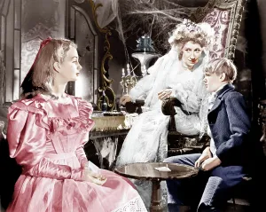 Gossip Prints: GREAT EXPECTATION, from left: Jean Simmons, Martita Hunt, Anthony Wager, 1946