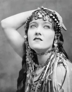 Images Dated 10th March 2006: THE GREAT MOMENT, Gloria Swanson, 1921