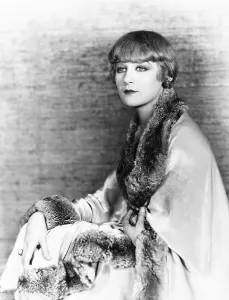 Fur Collar Prints: Great Nissen, 1920s