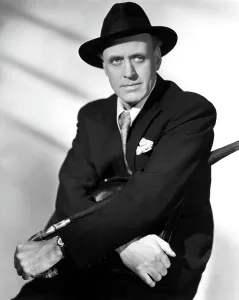 Images Dated 29th April 2005: GREEN FOR DANGER, Alastair Sim, 1946