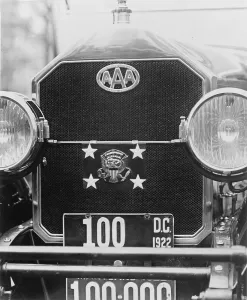 Grill Prints: Front grill, bumpers, and headlights of President Warren G
