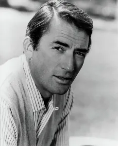 Sweater Vest Prints: THE GUNS OF NAVARONE, Gregory Peck, 1961