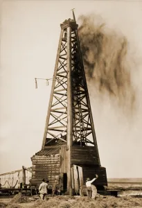 Extraction Prints: Gusher from an Oklahoma oil well in 1922