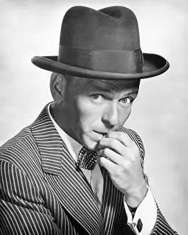 Frank Prints: GUYS AND DOLLS, Frank Sinatra, 1955.. Courtesy: CSU Archives / Everett Collection