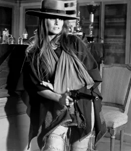 Poncho Prints: HANNIE CAULDER, Raquel Welch, 1971