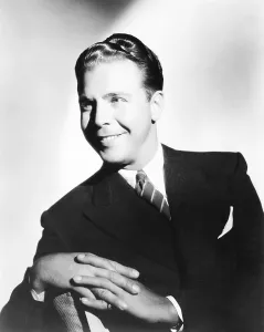 Images Dated 5th May 2015: HAPPINESS AHEAD, Dick Powell, 1934
