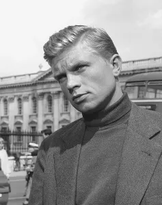 Head Shot Prints: Hardy Kruger, London, circa 1958