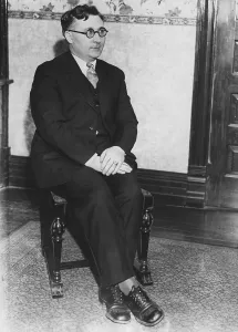 Powers Prints: Harry F.Powers, in the last picture taken of the killer