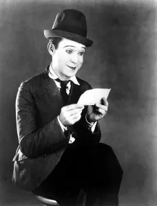 1920s Portraits Prints: Harry Langdon, ca. 1929