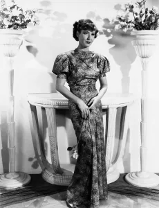 Brocade Prints: HATS OFF, Mae Clarke, 1936