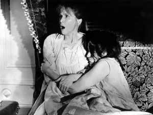 Gritting Teeth Prints: THE HAUNTING, Julie Harris, Claire Bloom, 1963