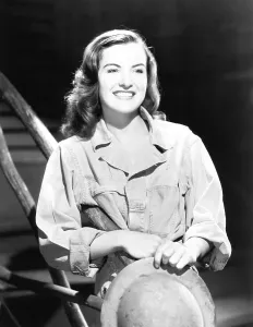 Images Dated 24th December 2015: CRY HAVOC, Ella Raines, 1943