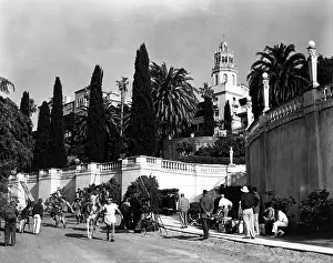 Location Prints: Hearst Castle, San Simeon, California CSU Archives/ courtesy Everett Collection