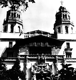 Location Prints: Hearst Castle, San Simeon, California CSU Archives/ courtesy Everett Collection