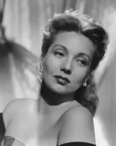 Images Dated 10th November 2015: THREE HEARTS FOR JULIA, Ann Sothern, 1943