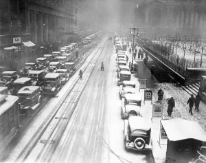 Covered Prints: A heavy snowfall, 42nd Street, looking east from 6th Avenue