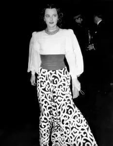 2gv Proj Prints: Hedy Lamarr, at the premiere of THEY SHALL HAVE MUSIC, August 1939