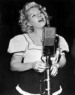 Forrest Prints: Helen Forrest singing for the G
