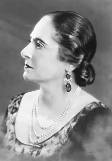 Make Up Prints: Helena Rubenstein internationally famous cosmetics mogul ca. 1930s
