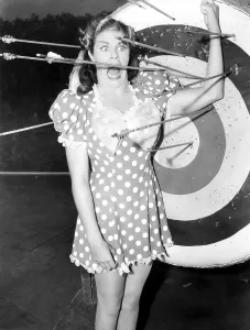 Arrows Prints: HELLZAPOPPIN, Martha Raye, 1941