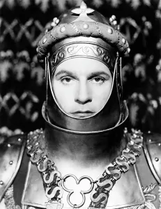 Images Dated 23rd March 2010: HENRY V, Laurence Olivier as King Henry V, 1944