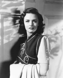 Images Dated 13th November 2015: SEE HERE, PRIVATE HARGROVE, Donna Reed, 1944