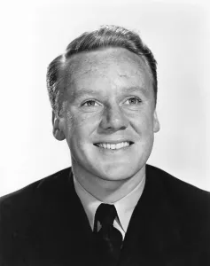 Images Dated 6th September 2013: HIGH BARBAREE, Van Johnson, 1947